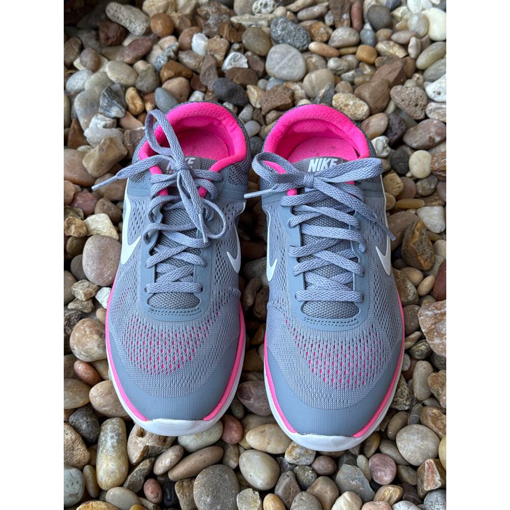 Nike Training In Season‎ 5 Grey Pink Size 7.5